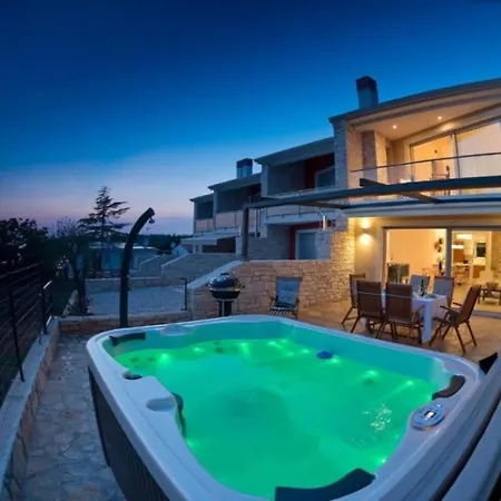 Bobo's Place With Jacuzzi * Umag