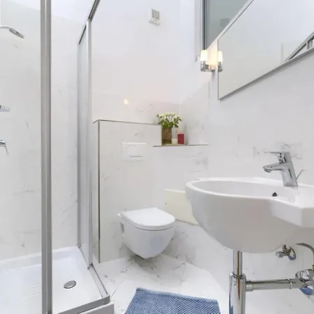 Bobo's Place With Jacuzzi Villa